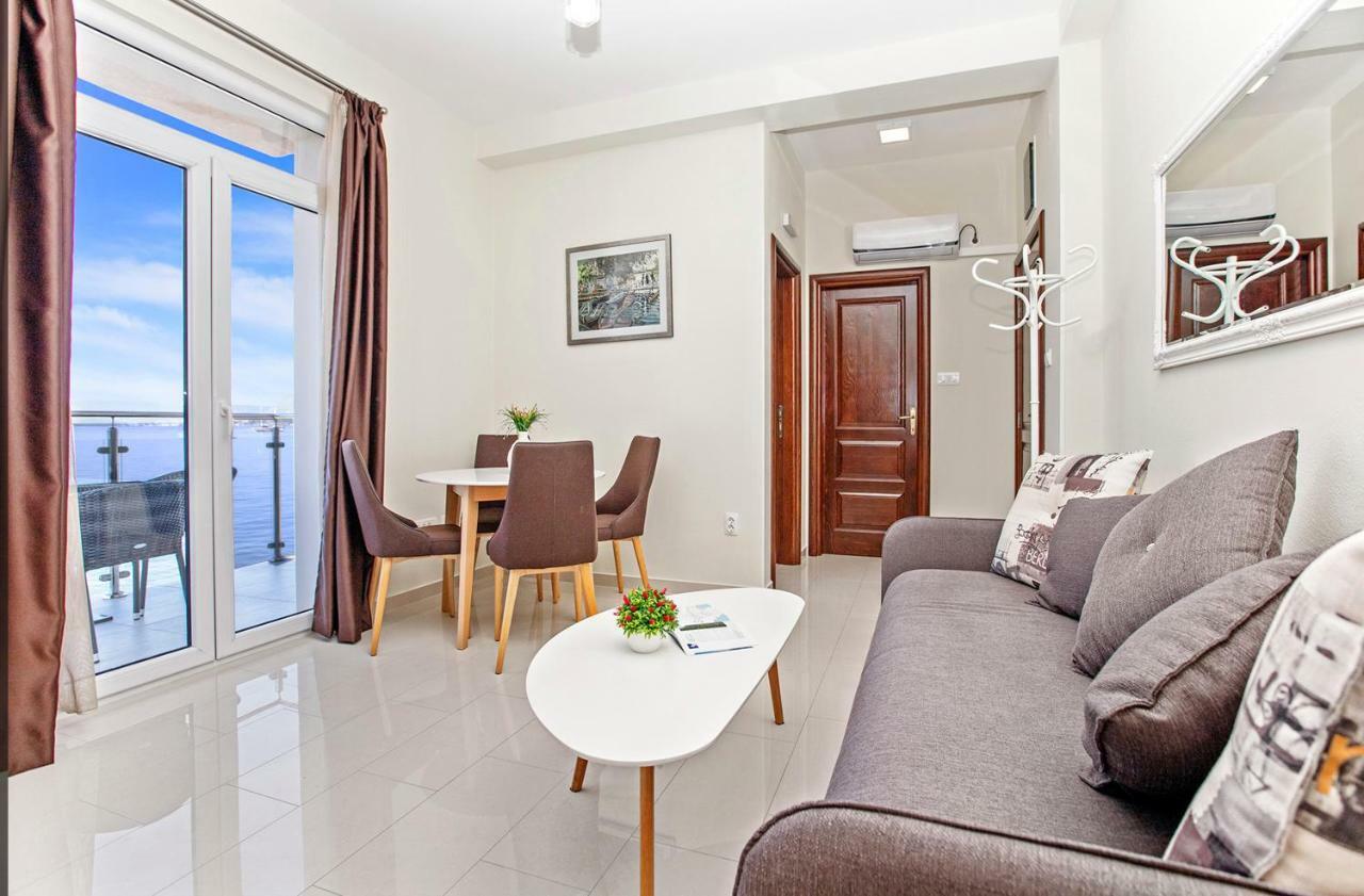 Apartments Isja Tivat Buitenkant foto